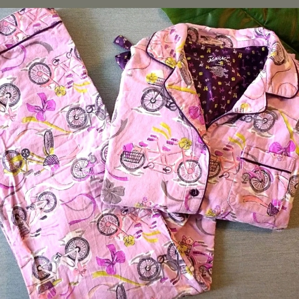 Nick & Nora Winter Bicycles flannel pajamas - Picture 2 of 8